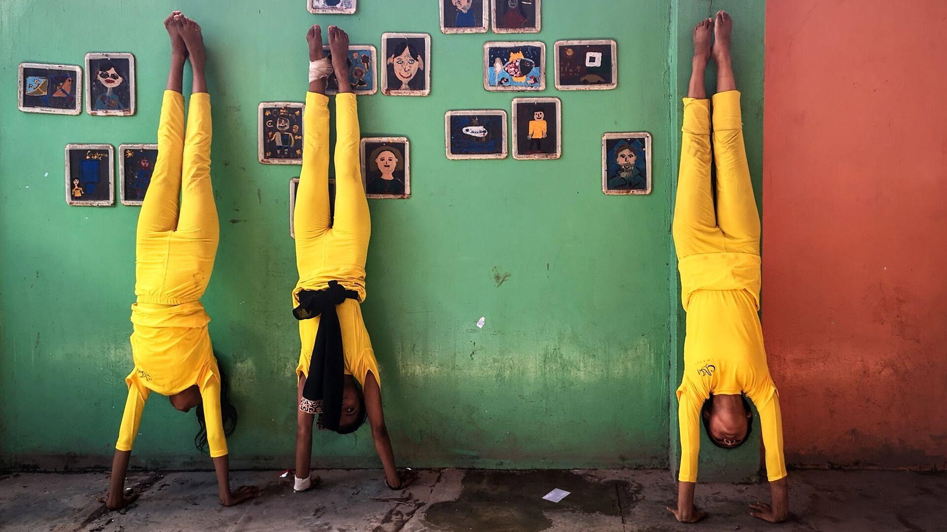 The Gymnasts of Fisherman Colony Preview